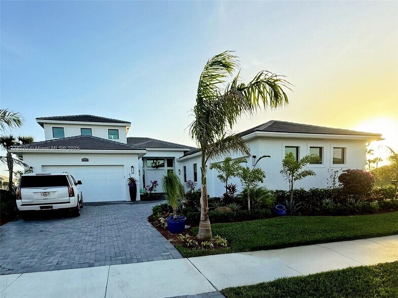 Building Photo - 11460 SW Pietra Way