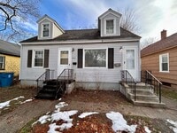 Building Photo - 3020 Leahy St