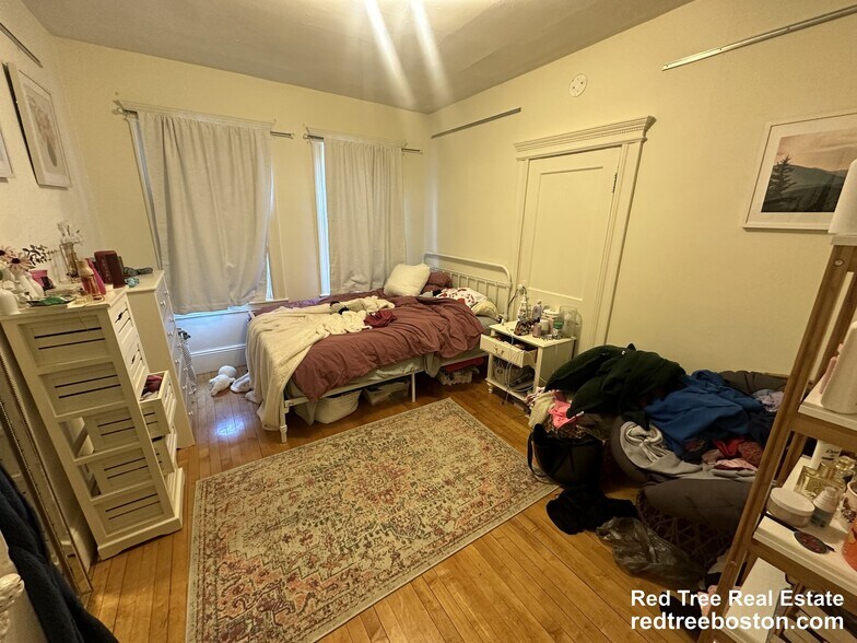 Building Photo - 229 Harvard St