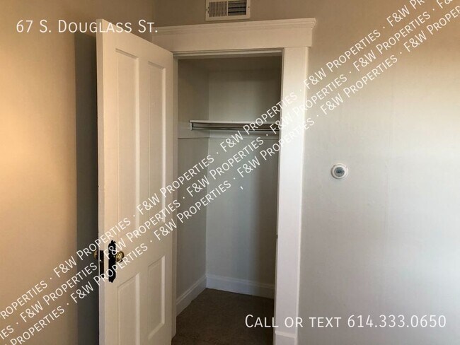 Building Photo - 67 S Douglass St