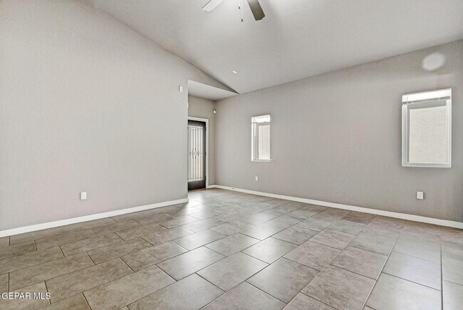 Building Photo - 14817 Tierra Isaiah Ave