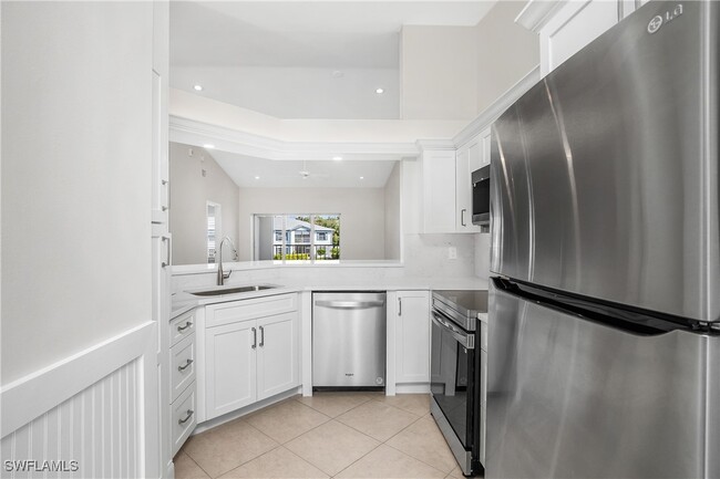 Building Photo - 832 Tanbark Dr