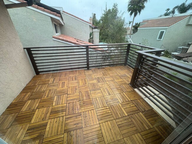 Building Photo - 61 Trinidad Bend