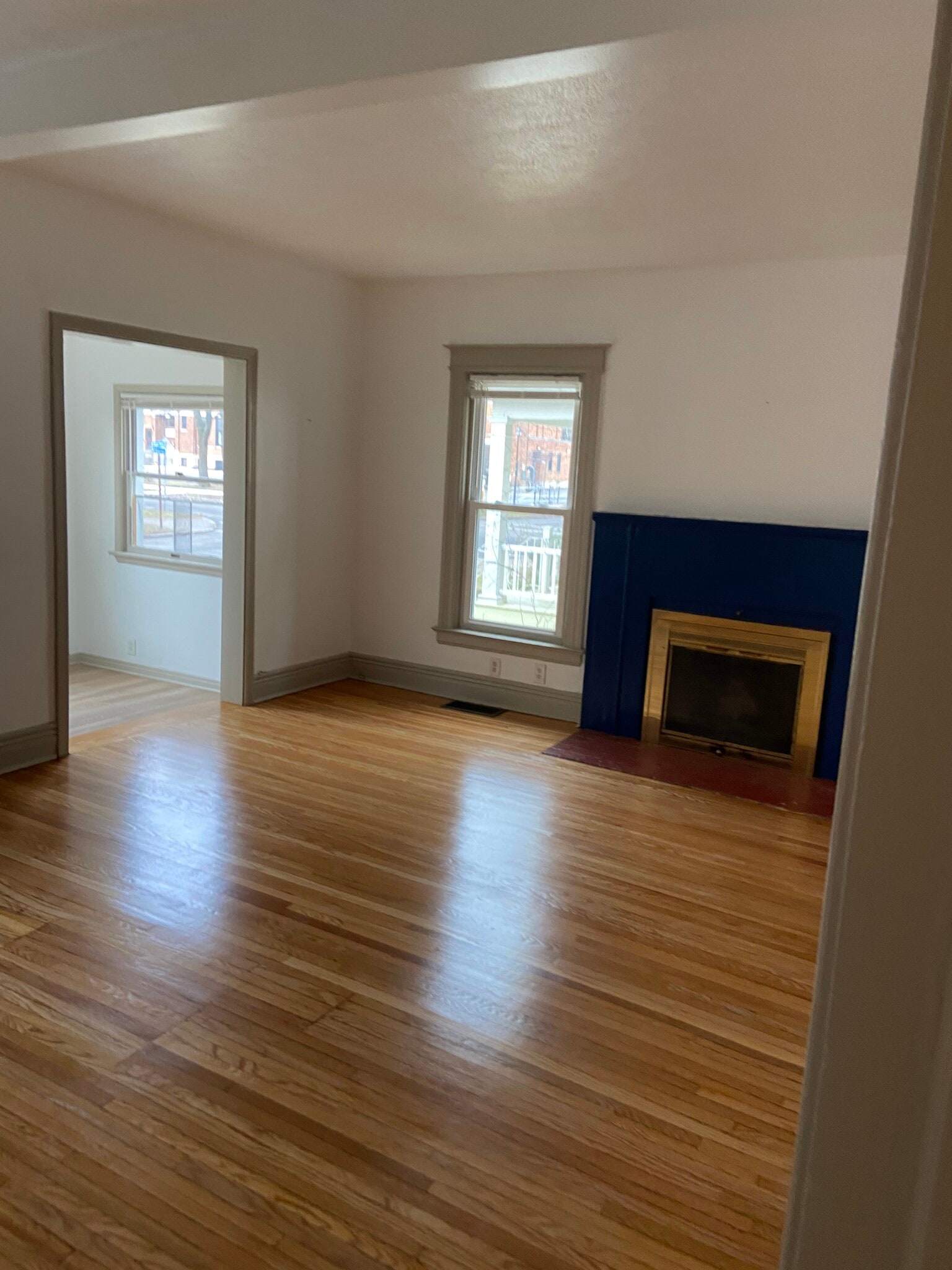 Living room - 106 Edgerton St