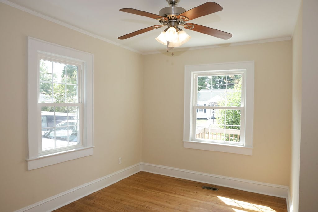 Building Photo - 603 Mayflower Dr