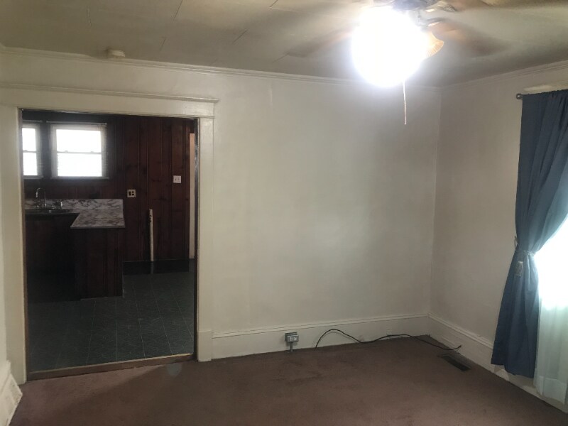 Building Photo - 1106 N George St