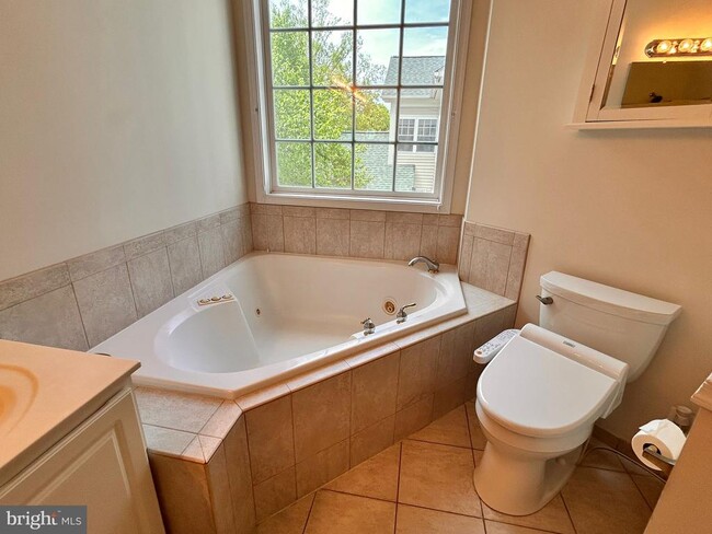 Building Photo - 308 Trotter Farm Dr