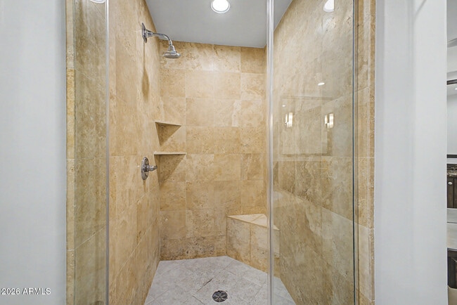 Building Photo - 7175 E Camelback Rd