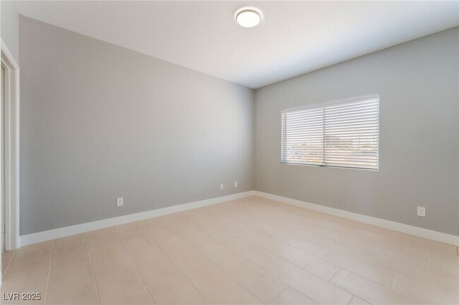 Building Photo - 5689 E Lake Mead Blvd