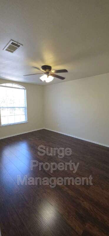 Building Photo - 312 Dover Heights Trail