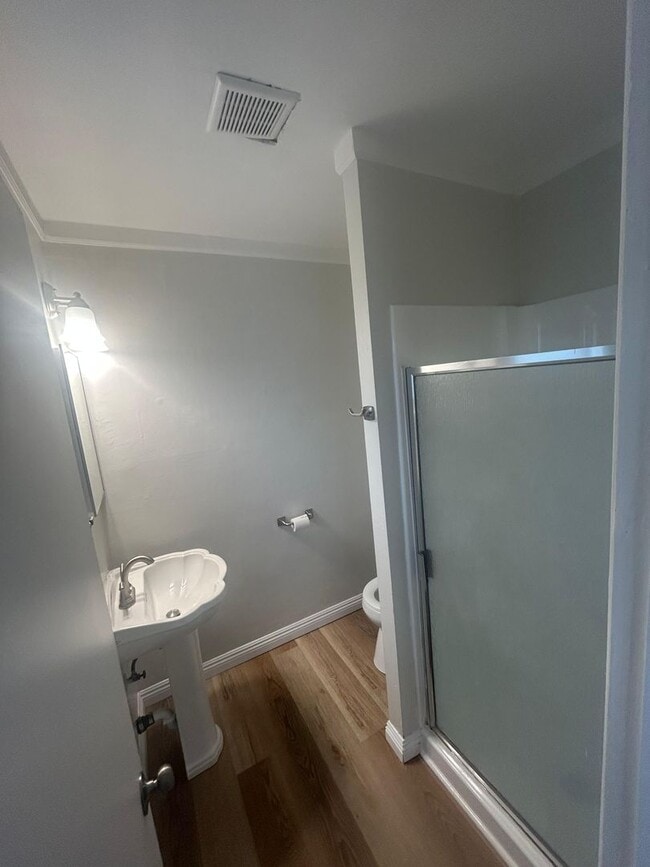 Building Photo - 522 Jefferson Ave