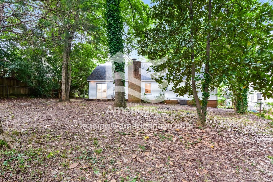 Building Photo - 224 Holmsbury Rd