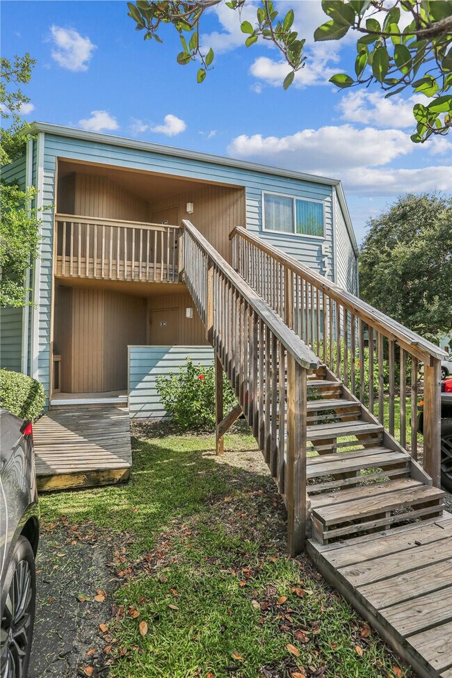 Building Photo - 170 Ocean Hibiscus Dr