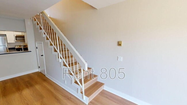 Building Photo - 309 E Surfside Dr