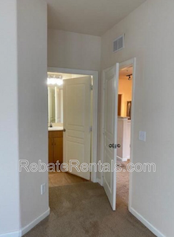 Building Photo - 8290 Gate Pkwy W