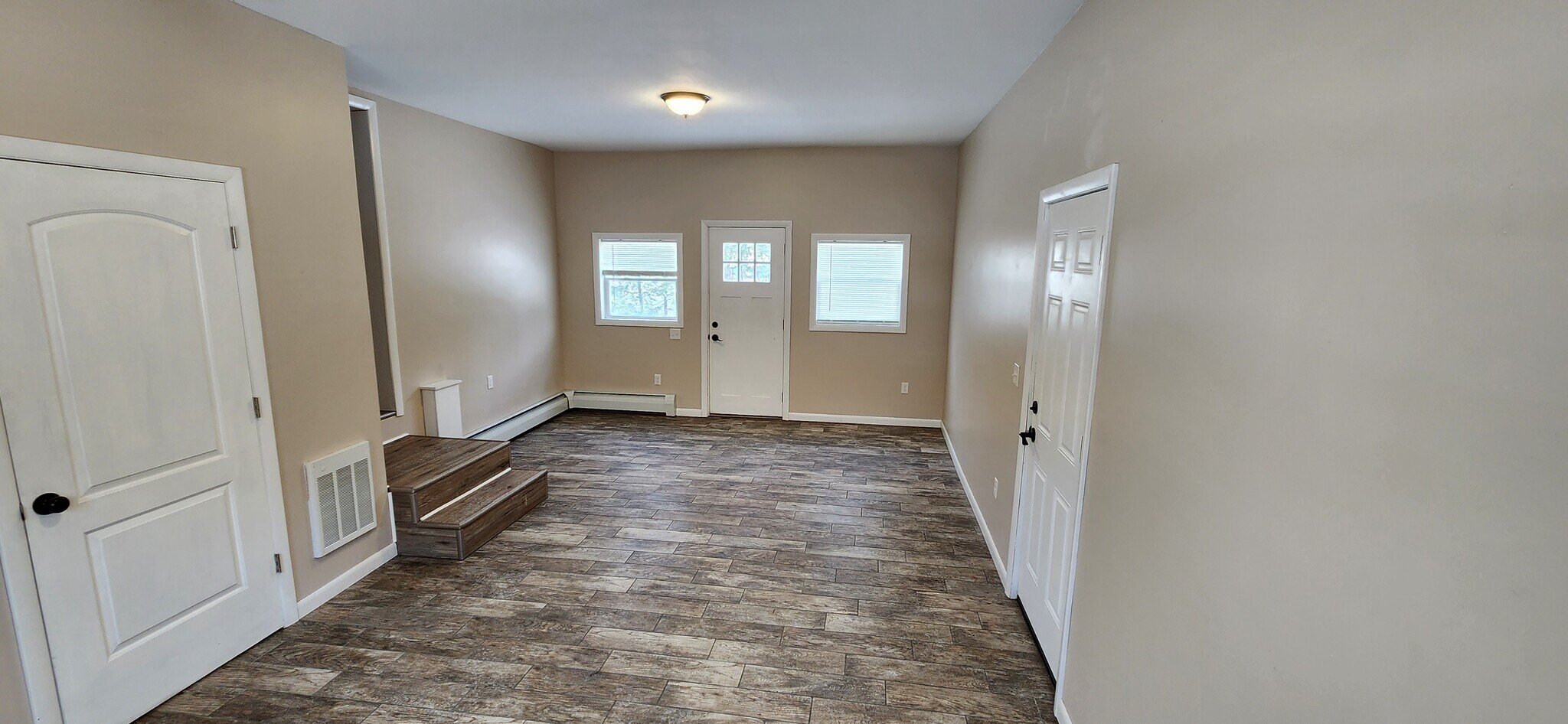 Building Photo - 6 Greenacre Rd