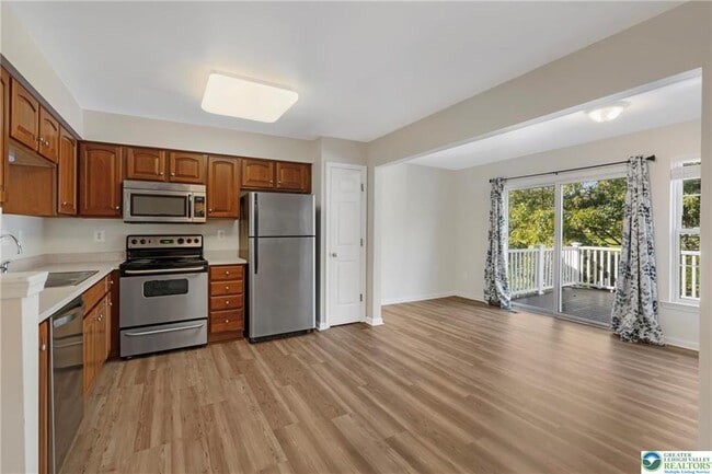 Building Photo - 4542 Jasmine Dr