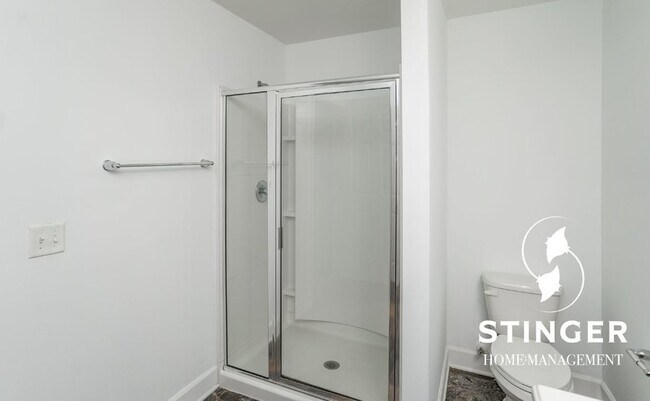 Building Photo - 17 Kaminsky Ln