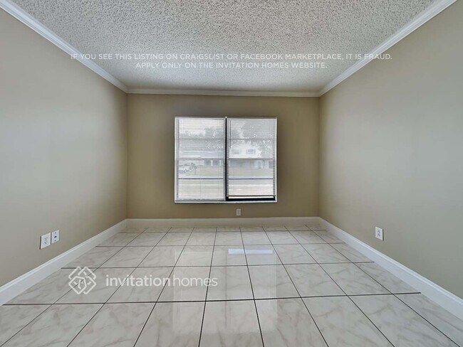 Building Photo - 4037 Eastridge Dr