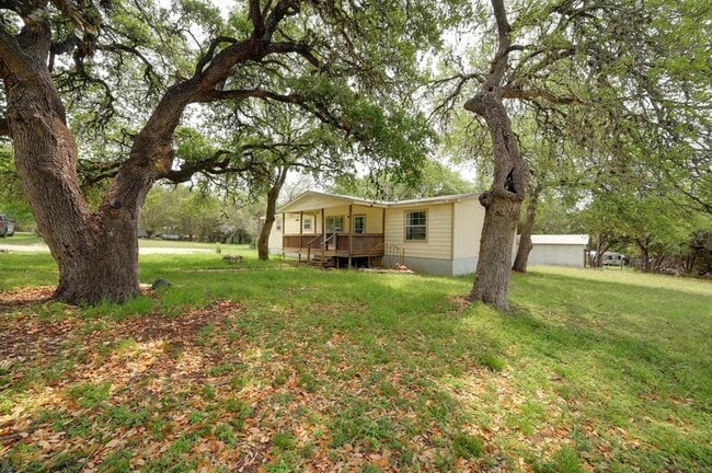 Building Photo - 241 Glenwood Dr