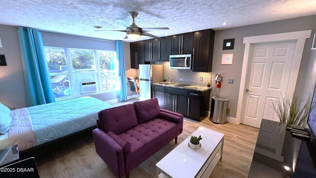 Building Photo - 236 N Keech St