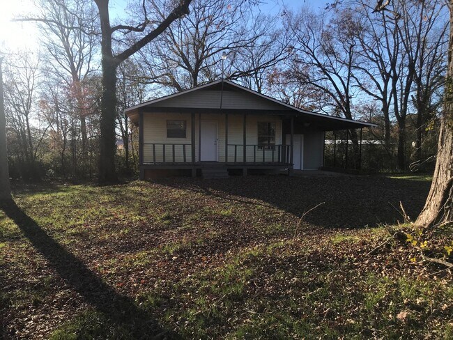 Building Photo - For Rent: Anderson Highway, Hartwell, GA -...