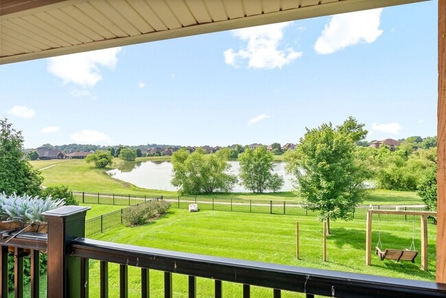 Building Photo - Pet Friendly Four Bedroom off Exit 8!