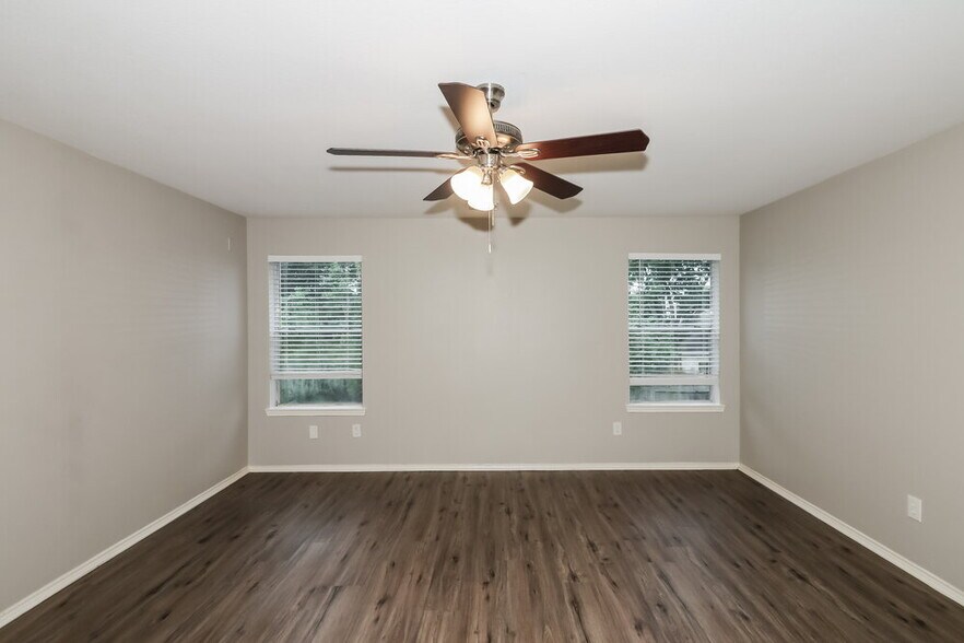 Building Photo - 21118 Bridgemeadows Ln