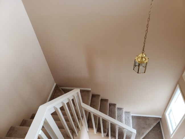 Building Photo - 153 Candlebrook Dr