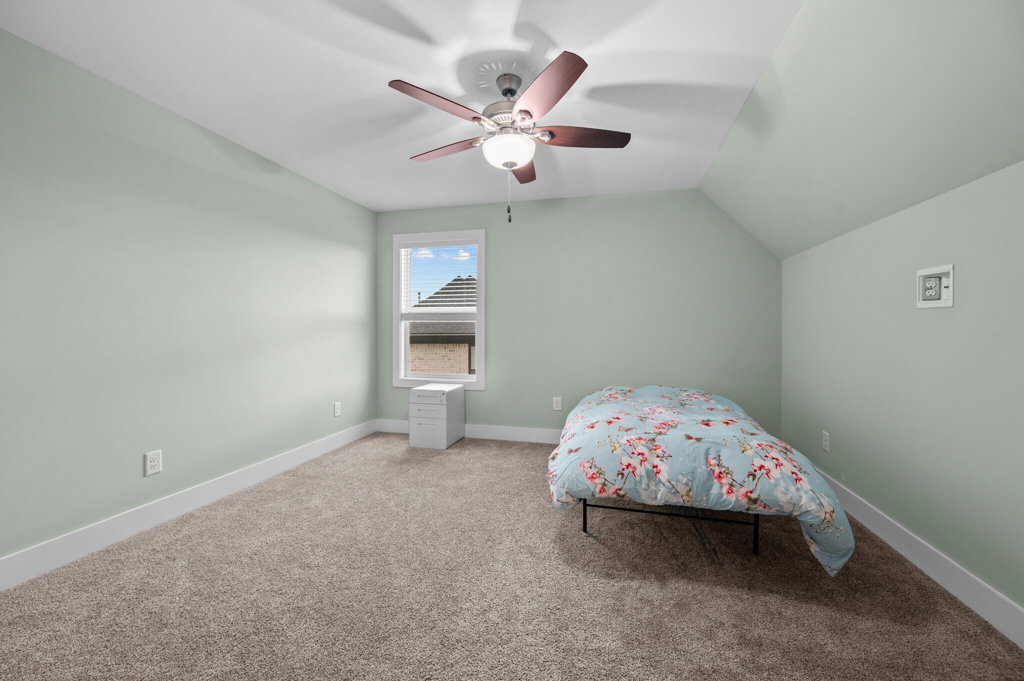 Building Photo - 1136 Secretariat Dr