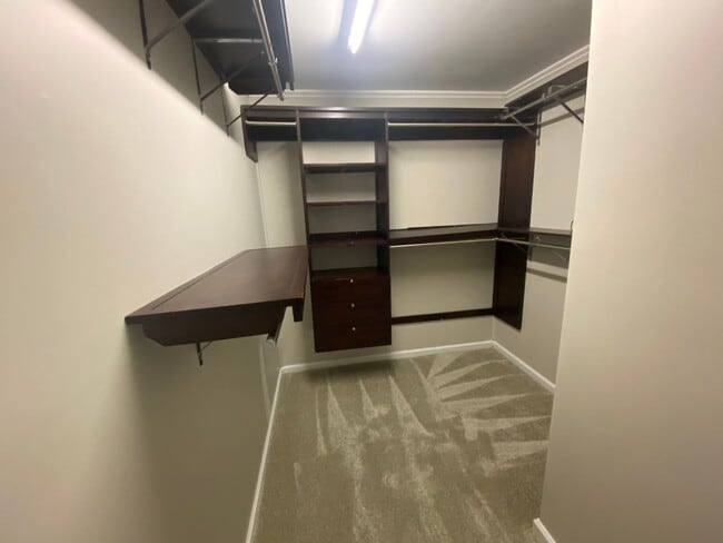 Building Photo - MOVE IN SPECIAL: 3 Bedroom, 2 Bathroom House in High Point!