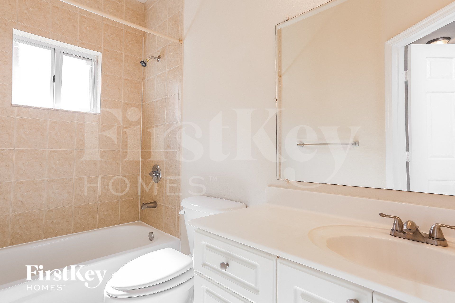 Building Photo - 213 SW 15th Pl