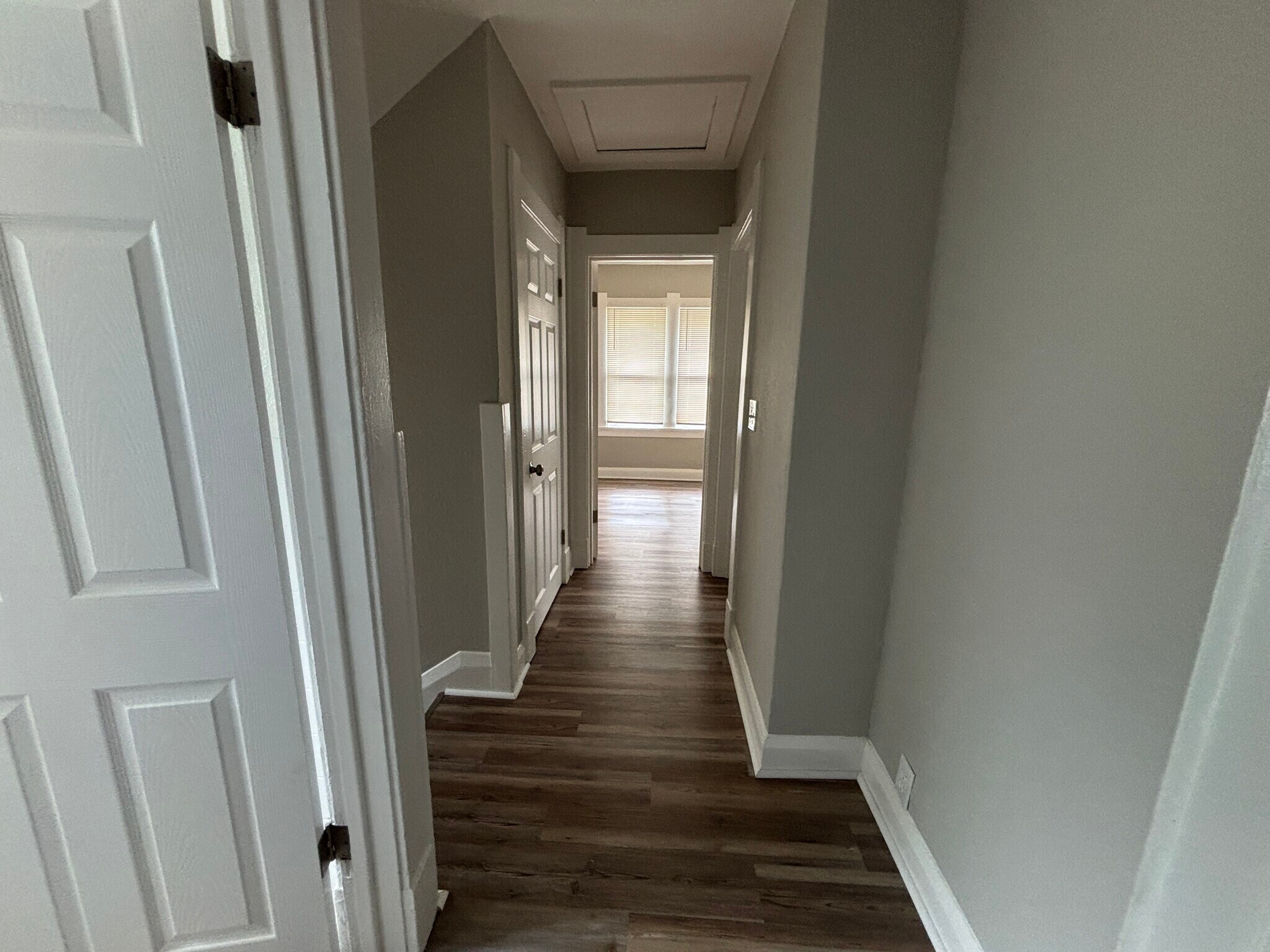 Building Photo - 3524 Leybourn Ave