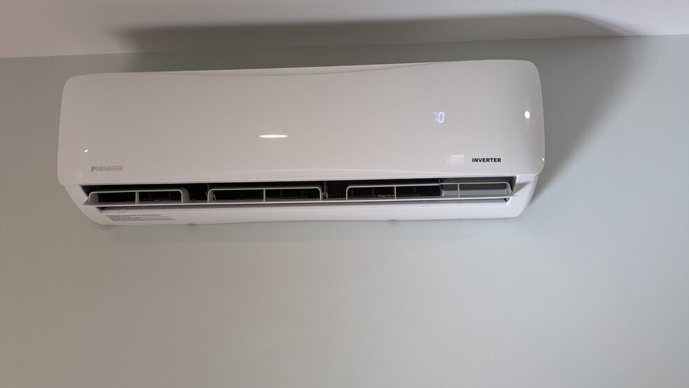 Building Photo - 2882 Ridge Dr