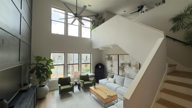 Building Photo - 4306 Schuler St