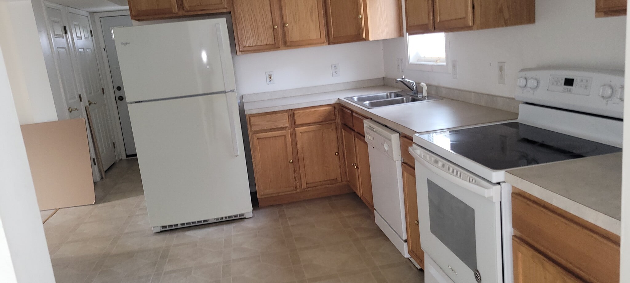 Kitchen - 2010 Grammercy Ave