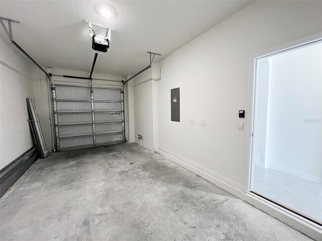 Building Photo - 8756 Milestone Dr