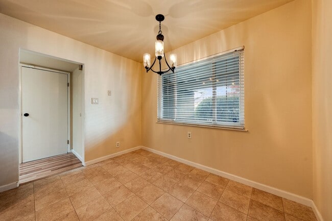 Building Photo - 5113 Sitton Way