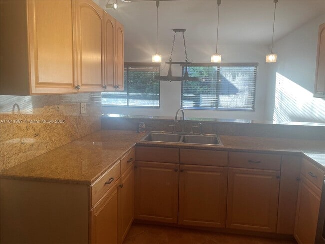 Building Photo - 9518 SW 148th Ave Cir E