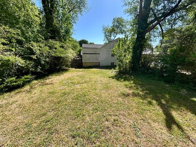 Building Photo - 29 Chappell Rd NW