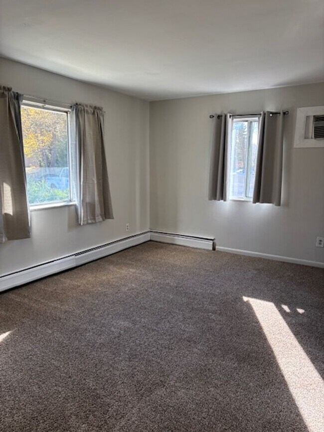 Building Photo - SEYM