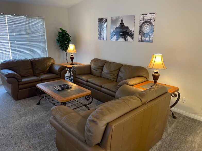 Building Photo - 1254 Los Meadows Dr