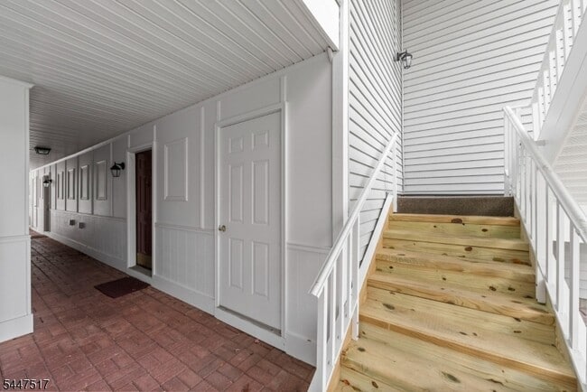 Building Photo - 3207 Winder Dr