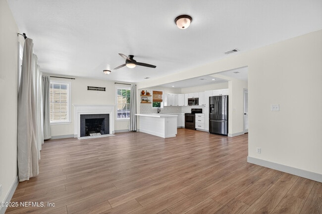 Building Photo - 1519 Belmonte Ave