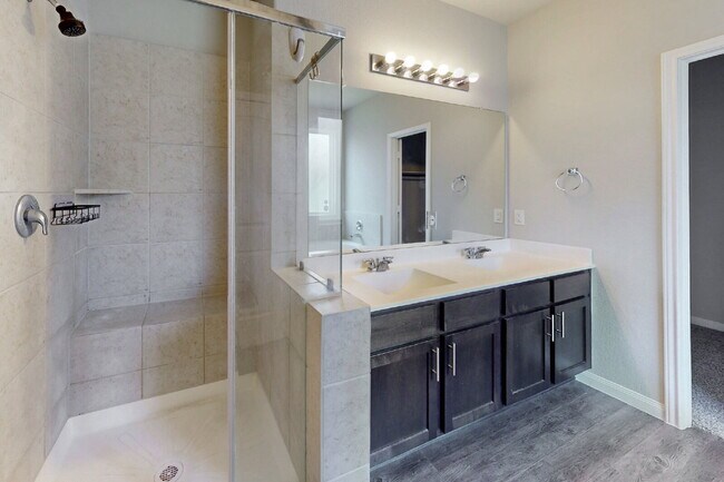 Building Photo - 3 bedroom, 2.5 bath with Study or 4th Bedroom and Game Room extras include Gym, Storage Racks in ...