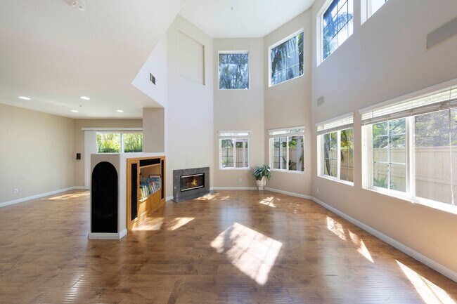 Building Photo - Irvine - Gated Northwood Point Townhome!