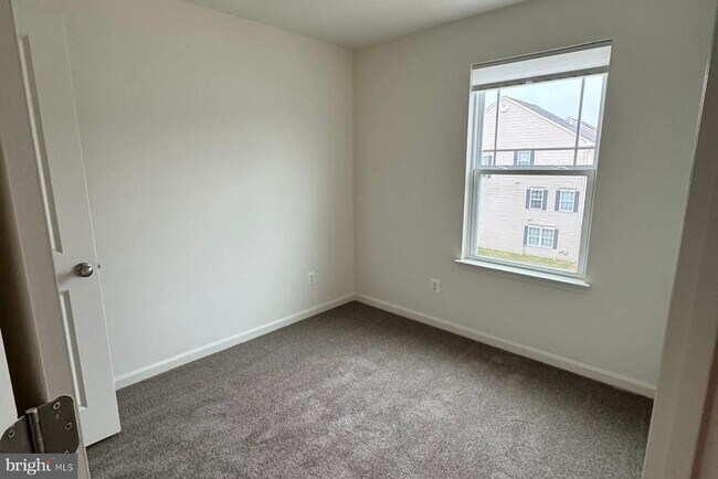 Building Photo - 2543 Westwind Blvd