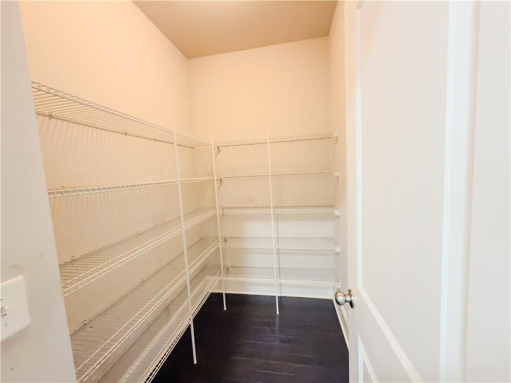 Building Photo - 4844 Albany Wy