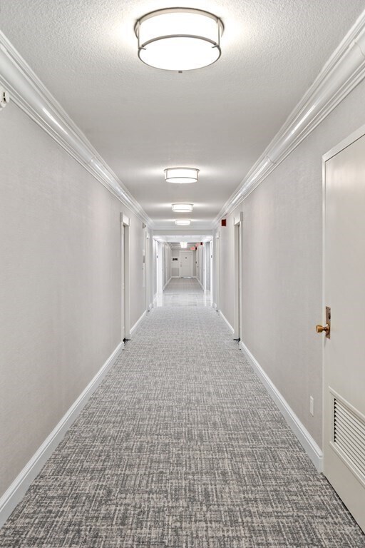 Building Photo - 9 Hawthorne Pl