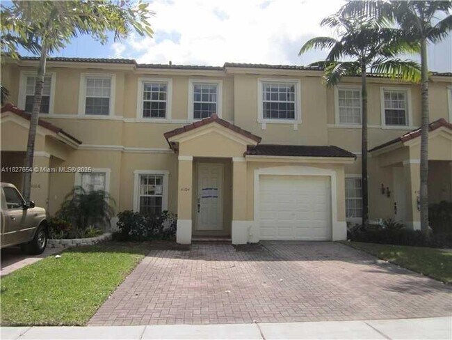 Primary Photo - 4104 NE 24th Dr